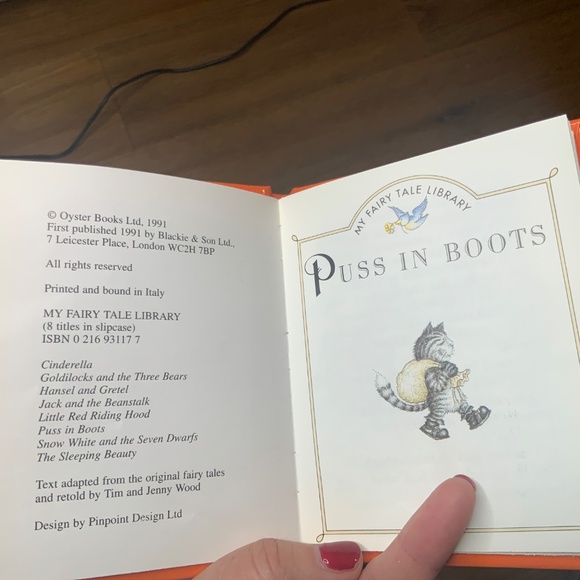 “My Fairy Tale Library” Eight Little Books in Slipcase - Picture 13 of 16